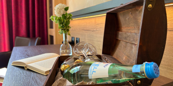 Komfort Doppelzimmer Truhe Komfort Doppelzimmer Hotel Störtebeker